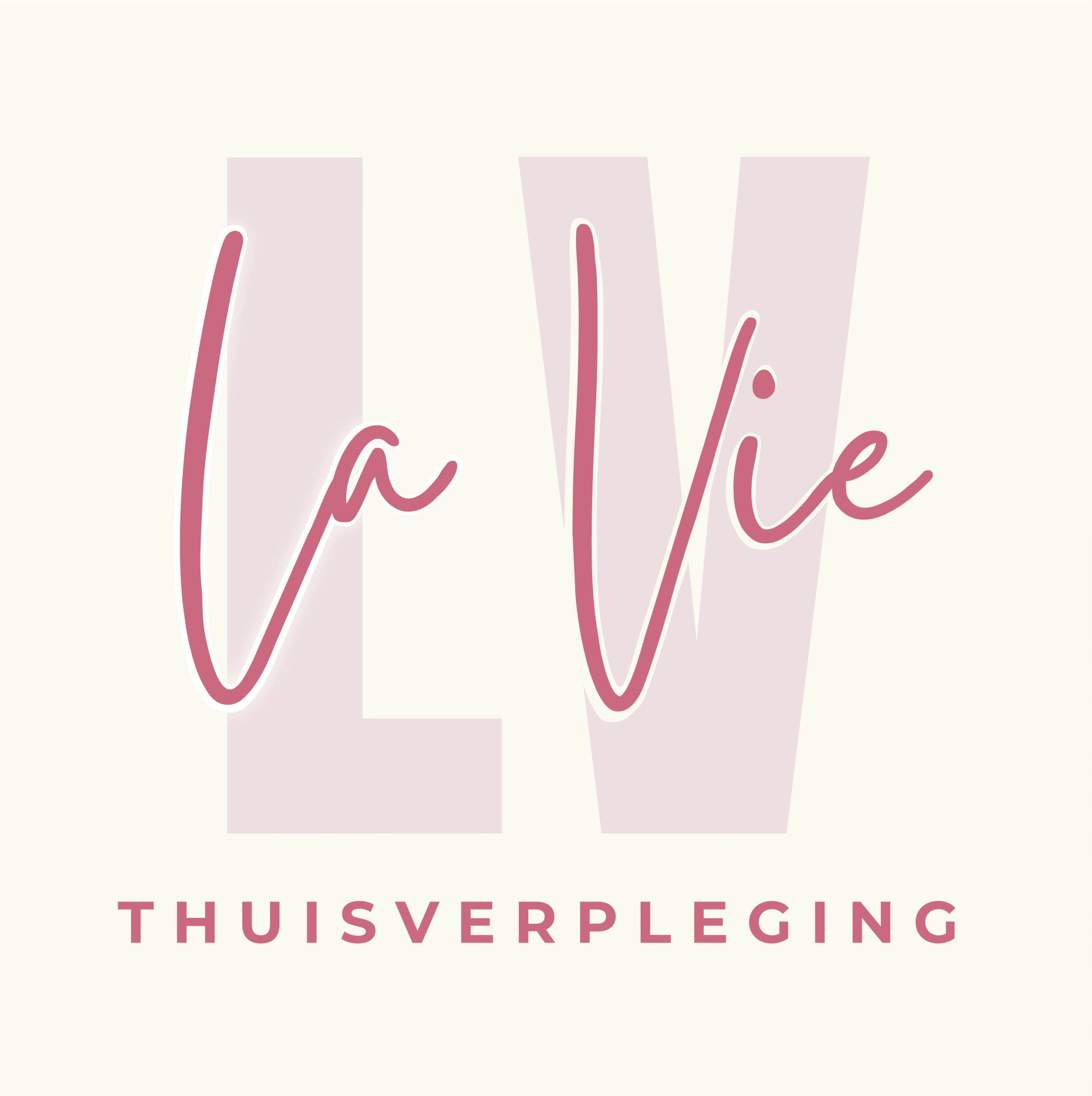 hoofdletters L en V in het roze op witte achtergrond met hierover "La Vie" handgeschreven in donker roze. Dit logo symboliseert hun zachtheid, warmte, menselijk contact en toch ook strak professionalisme